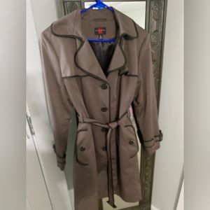 Lady’s Trench coat from Gallery. Brand new without tags